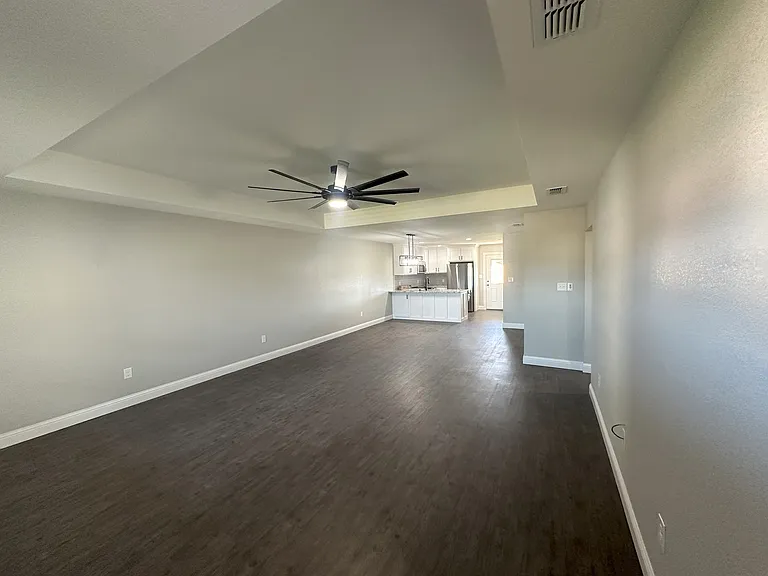 401 Kristie Path — Photo 4