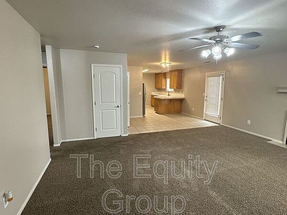 3rd image of 2752 W Oriole Ave