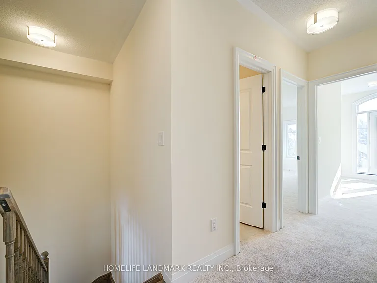 4285 Major Mackenzie Dr E — Photo 20