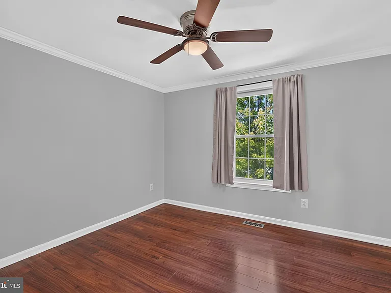 6453 Linleigh Way — Photo 20