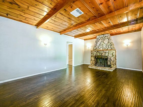 5th image of 3505 Division St #1