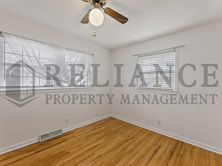2210 W Columbine Ln — Photo 20