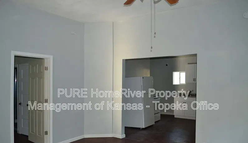 3 bed, 1.0 bath, 1089 sqft, $1,295 — Photo 4