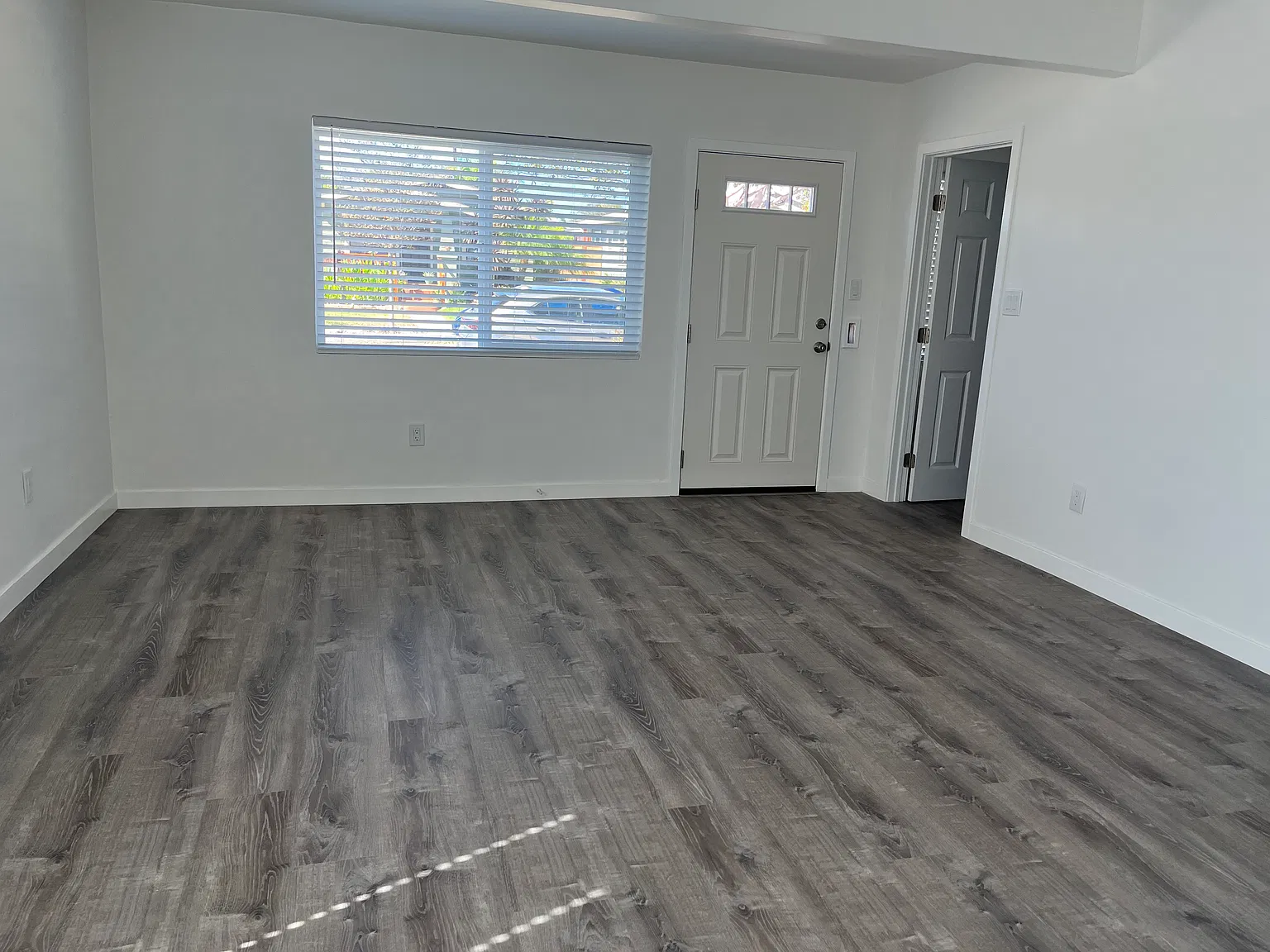 4 bed, 1500 sqft, $4,500 — Photo 3