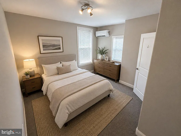 37 Bridge St #201 — Photo 4