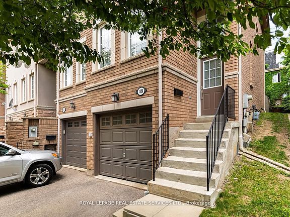 2nd image of 435 Hensall Cir #49