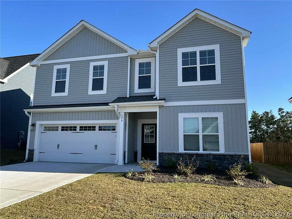 4 bed, 3.0 bath, 2565 sqft, $2,300 — Photo 2