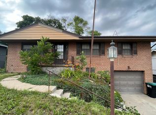 9470 Maple St, Omaha, NE 68134
