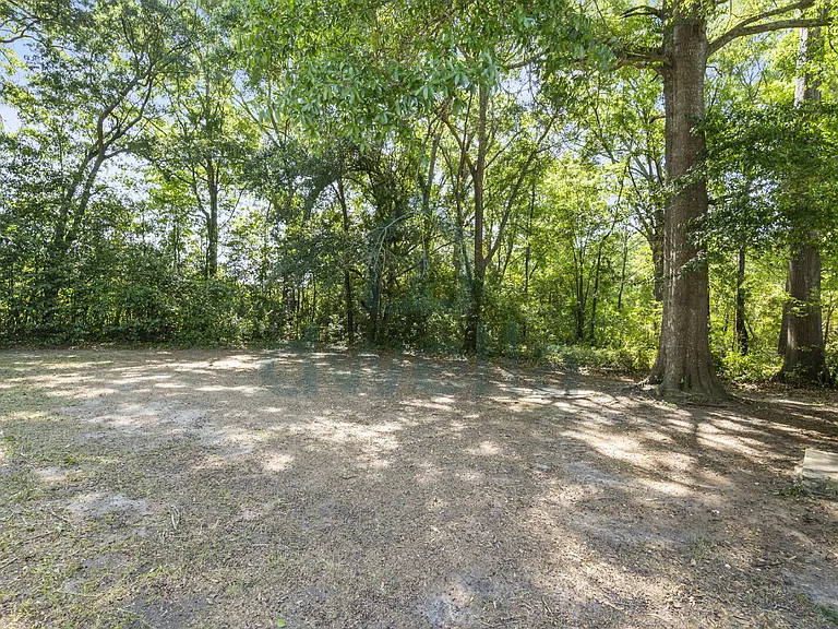 237 Woodlawn Ave — Photo 21