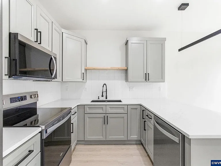 4845 Elvira Pl N — Photo 26