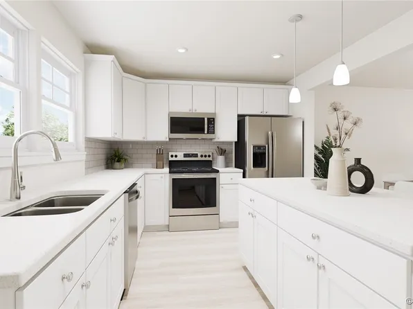 261 Greenpark Rd, Sandston, VA 23150