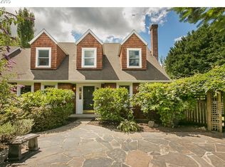 5929 SW 48th Ave #A, Portland, OR 97221