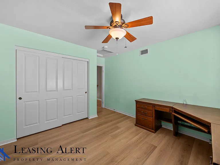 23367 Camford Pl — Photo 14