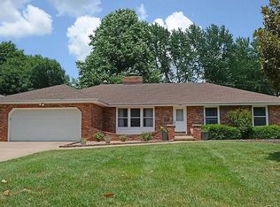 2141 E Montclair St, Springfield, MO 65804