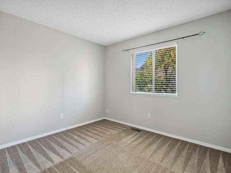 7430 Julynn Rd — Photo 22