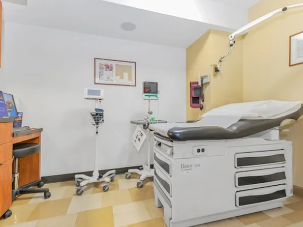 1175 York Avenue image 6 of 12