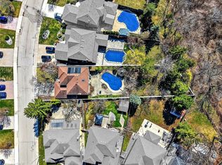 72 National Dr, Hamilton, ON L8G 5A8