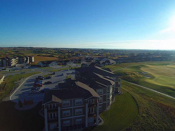 4th image of 2604 & 2525 Bellerive Dr #29