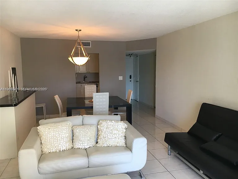 2750 NE 183rd St #801 — Photo 18