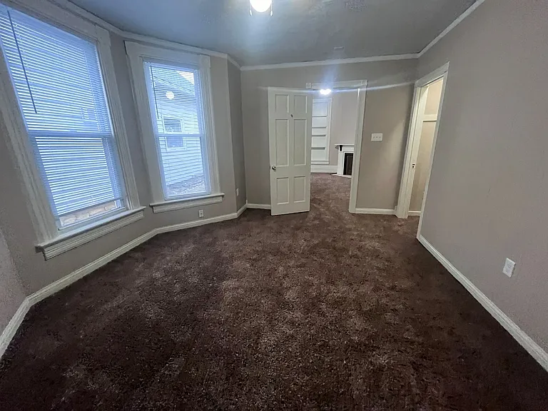 2427 S Calhoun St — Photo 5