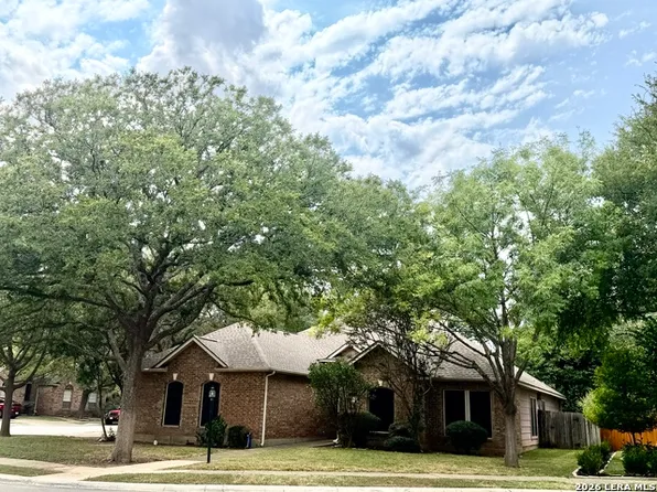 2411 Enfield Grove Dr, San Antonio, TX 78231