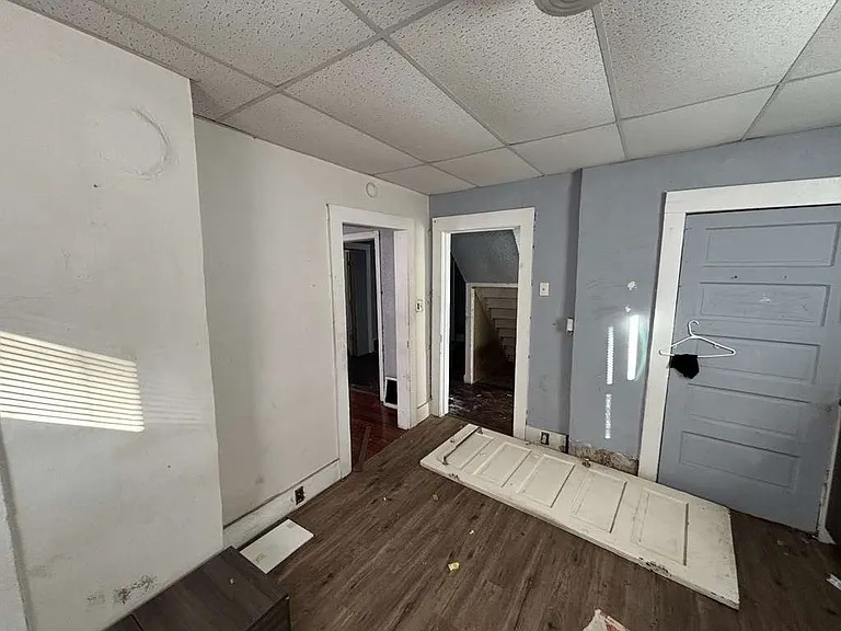 2228 E Brown St — Photo 3