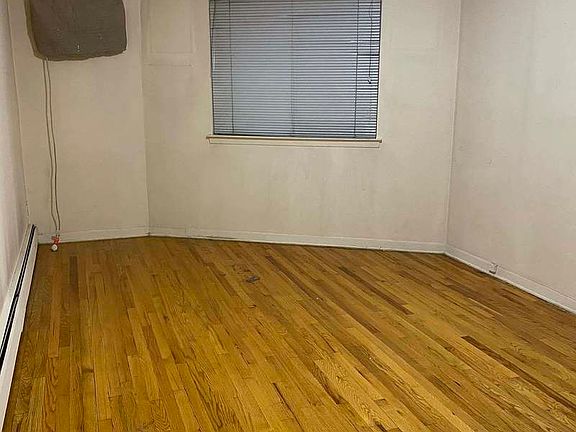 4th image of 23-26 42nd St #1F