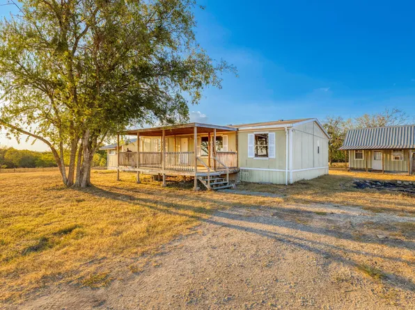 645 Old Luling Rd, Lockhart, TX 78644