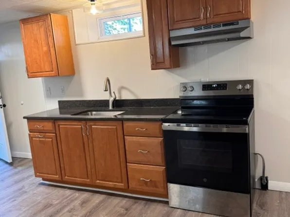 380 Liverpool Ave #2, Pawtucket, RI 02861