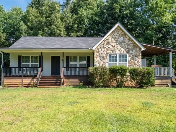 35 Thornwood Ln, Ellijay, GA 30540