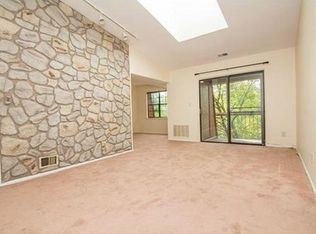 203 Sierra Ct, Woodbridge, NJ 07095