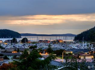 5105 Macbeth Dr, Anacortes, WA