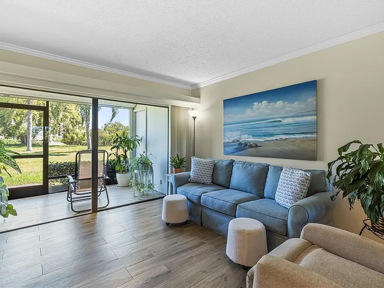6104 Palma Del Mar Blvd S #102A — Photo 11