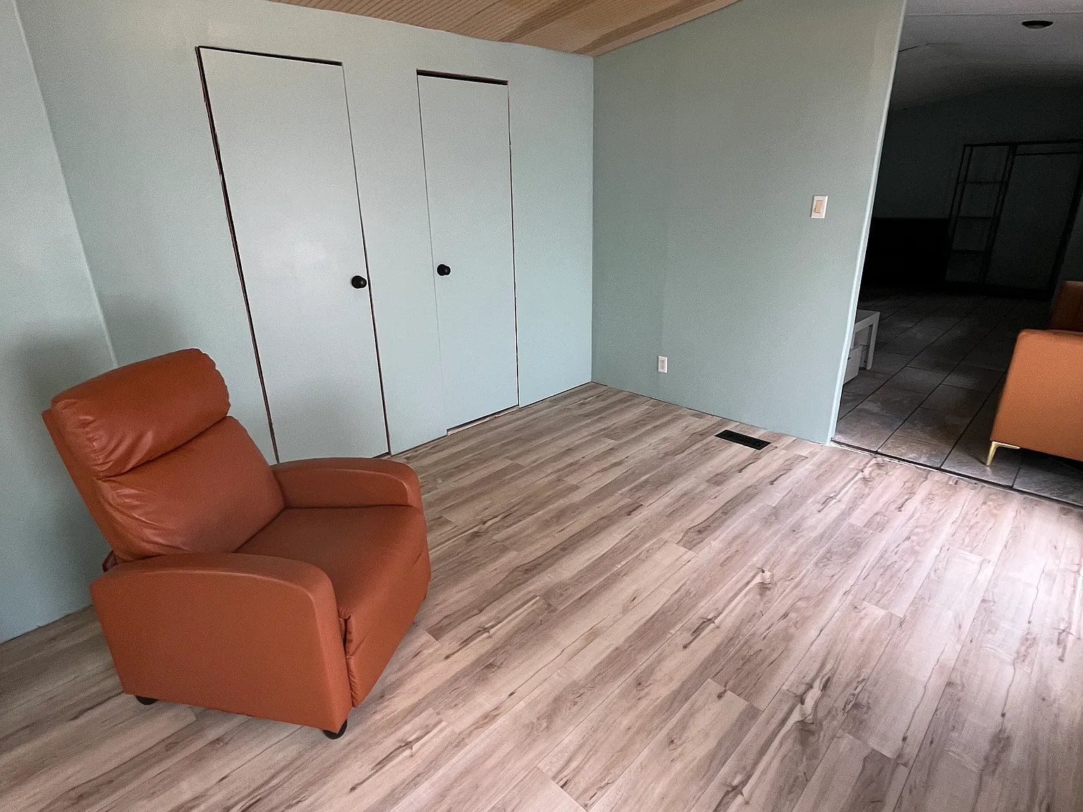 1 bed, 700 sqft, $995 — Photo 4