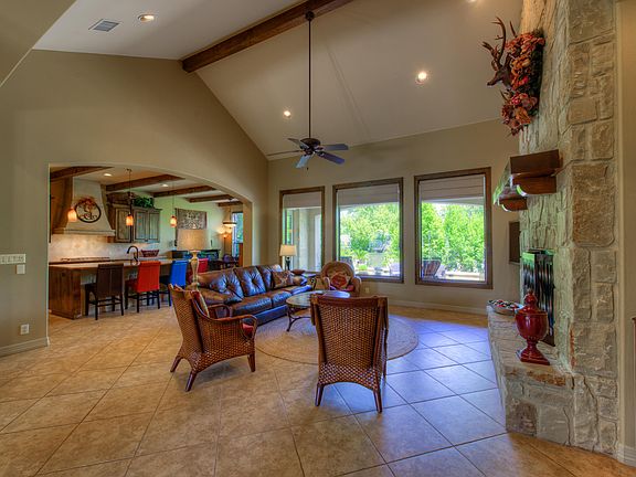 4th image of 9 Stillmeadow Ct