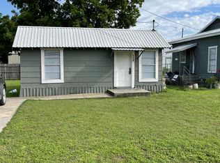 130 E Morris St, Rhome, TX 76078