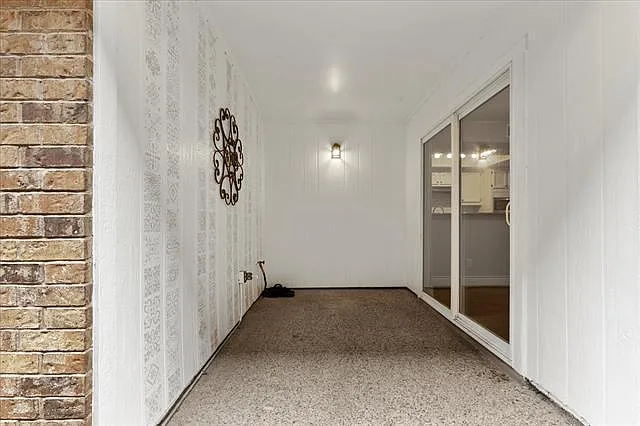 5429 Collinwood Ave — Photo 16