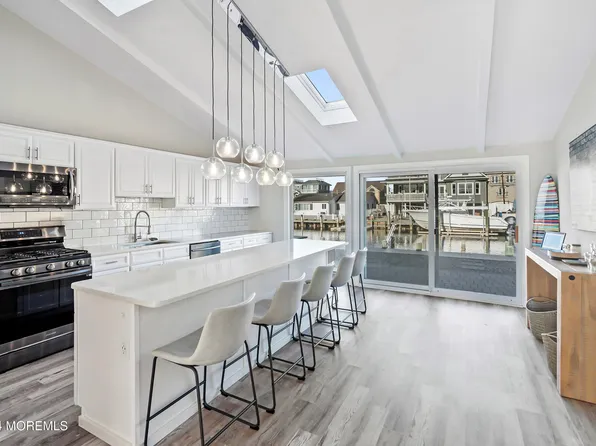 1870 Compass Court, Toms River, NJ 08753