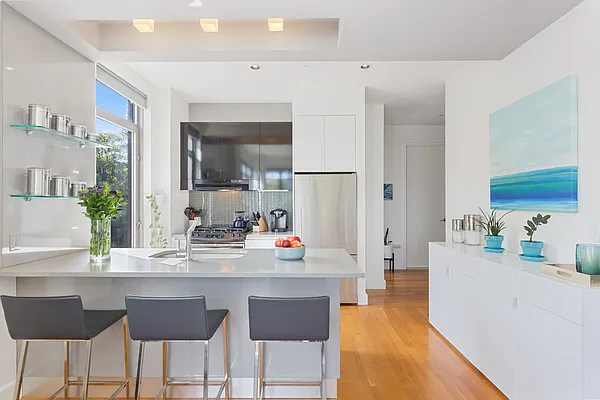 Sold by Corcoran | media 14