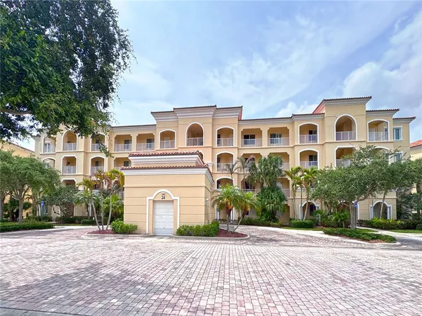 24 Harbour Isle Dr W Unit 305, Fort Pierce, FL 34949