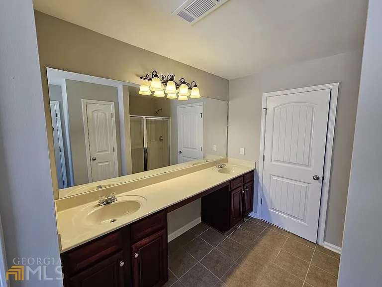 99 Matador Way — Photo 21