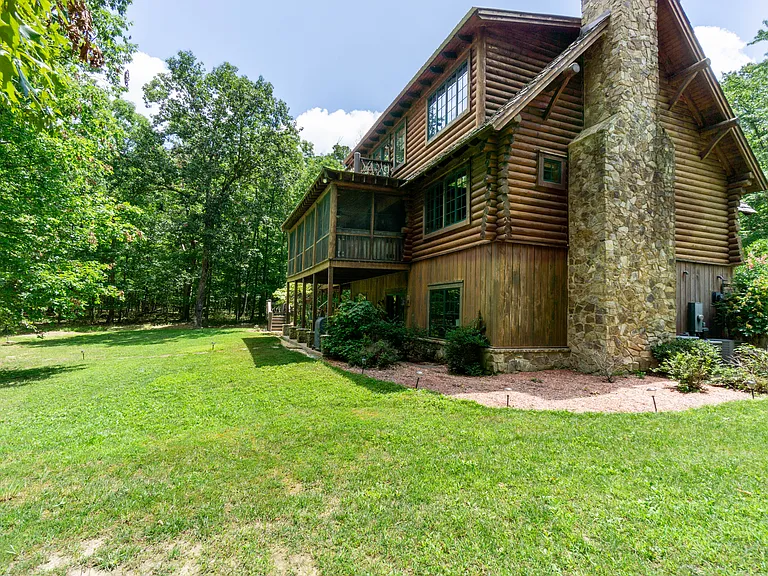 Camp Creek Cir — Photo 33