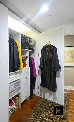 Rented by R New York | media 26