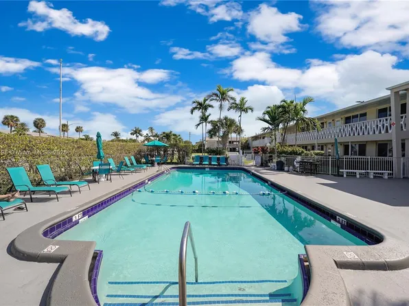 900 Atlantic Shores Blvd APT 215, Hallandale, FL 33009