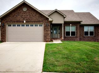 101 Piedmont Dr, Vine Grove, KY 40175