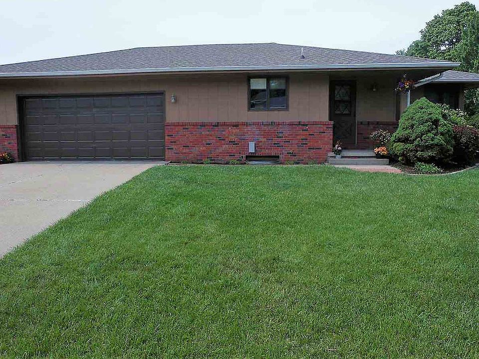 1st image of 1105 Terrace Dr