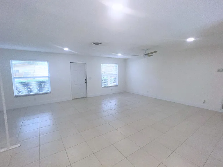 1260 Manor Dr — Photo 51