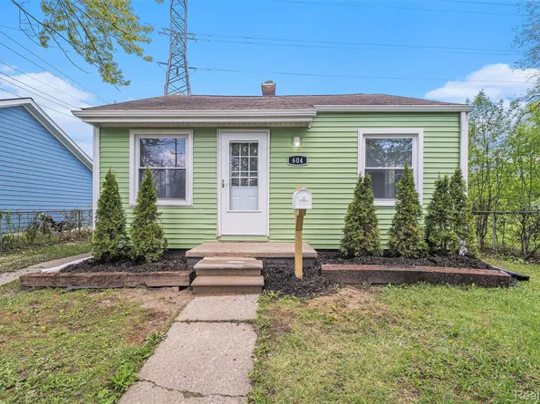 604 Montana Ave, Pontiac, MI 48341