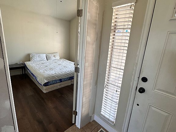4th image of 5093 S Piney Ridge Dr