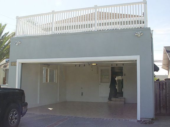 3rd image of 2538 S Norfolk St